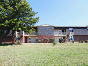 Rogers apartment for rent - our apartments at the district feature a spacious yard