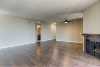 Unfurnished large living area