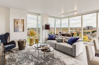 10 Foot ceilings
