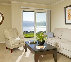 Vallejo apartment for rent - Living Room l Seabridge at Glen Cove Apartments in Vallejo, CA
