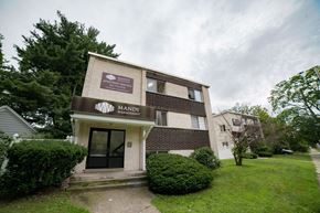 New Haven apartment for rent - The building is called Mandy and it is a motel.