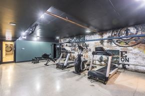 Chicago apartment for rent - The District Fitness Center
