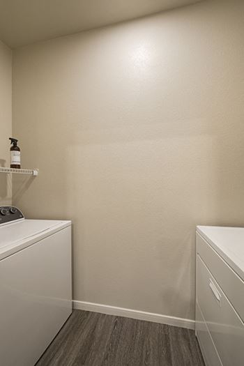 Utility room with full-size washer/dryer*