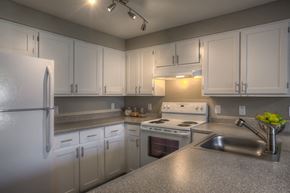 Fairview multi-family for rent - Fully Equipped Kitchen at Fieldstone Apartments, Oregon