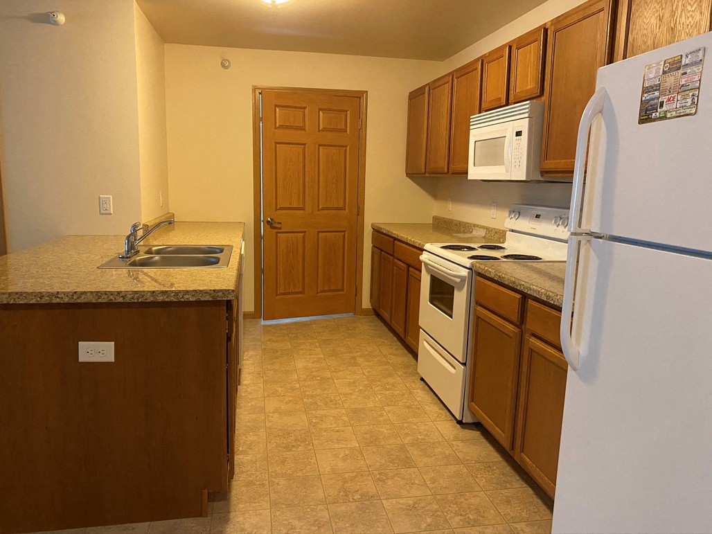 Floor plan for 1 bed, 1 bath, 394 sqft