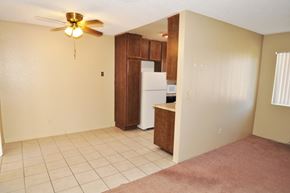 Lakeside apartment for rent - Dining Room