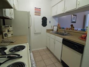 El Paso apartment for rent - Full Kitchen View with appliances Ridgemar Apts For Rent l El Paso TX Rentals