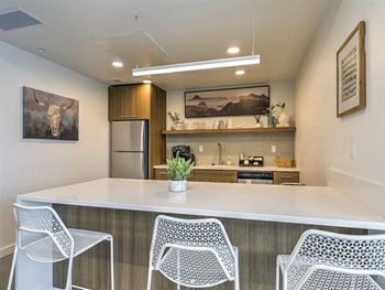 Fully furnished kitchen