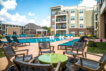 Swimming pool with relaxing sundecks