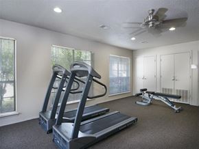 Sherwood apartment for rent - the gym is available for residents to use