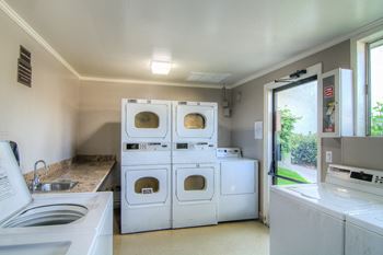 On-site laundry facilities