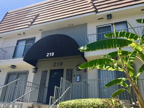 Los Angeles apartment for rent - A building with the number 219 on it.