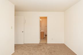 Lakewood apartment for rent - Colonial Club Apartments Interior