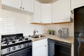 Denver apartment for rent - The Stanley apartments in Denver, Colorado