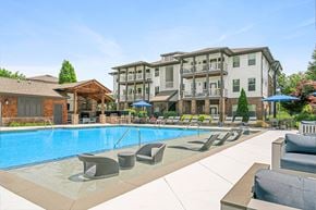 Suwanee apartment for rent - Suwanee, GA Apartments - Artisan Station - pool