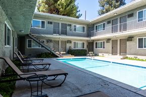 Tarzana apartment for rent - The Pavillion Apartments - Tarzana
