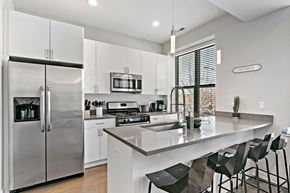 Chicago apartment for rent - Three Bedroom, Two Bath
