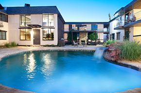 Dallas apartment for rent - LaVita on Lovers Lane pool