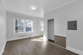 San Francisco apartment for rent - A room with a window and a door.