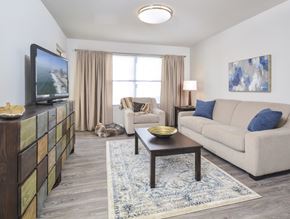 Tiffin apartment for rent - Beautiful Window Coverings at Tiffin Pointe, Ohio, 44883