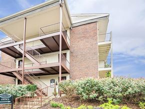 Clarksville apartment for rent - the exterior of an apartment building with stairs