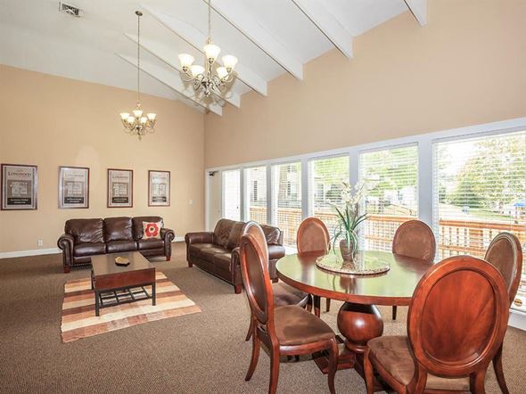 Nashville apartment for rent - a living room with a table and chairs