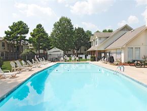 Conway apartment for rent - the swimming pool at the apartments for rent
