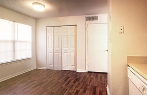 Winston-Salem apartment for rent - Dining Room at Bethabara Pointe