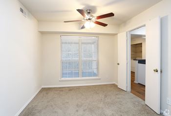 Lighted ceiling fan