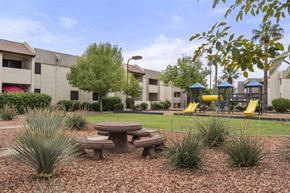 Phoenix apartment for rent - Playground, Picnic, Landscaping