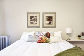 Chicago apartment for rent - King Mattress on Main Floor Bedroom