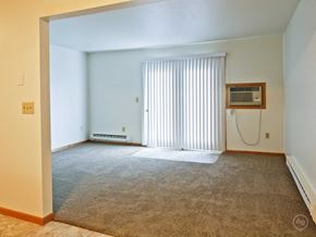 East Grand Forks apartment for rent - Living room