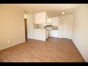 Parkside apartments | living room and kitchen