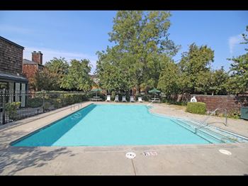 Country club village | swimming pool