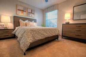 Palm Harbor apartment for rent - Expansive bedrooms allow lots of space for furniture and all your finishing touches.