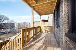 Chicago apartment for rent - Porch