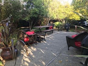 Tiburon apartment for rent - Outdoor Patio area  | Lyford Apartments in Tiburon, CA 94920