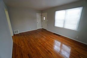 Minneapolis apartment for rent - Ewing Avenue Homes Living room, Minneapolis, Minnesota
