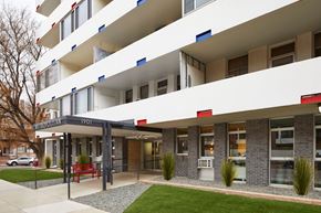 Denver apartment for rent - the building in which the hotel is located