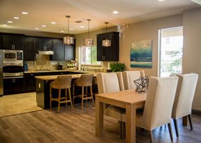 Folsom apartment for rent - a kitchen and dining room with a table and chairs