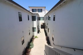 Long Beach apartment for rent - a view of the courtyard between two buildings