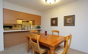 Marshall apartment for rent - Dining Area at McClellan Estates III Apartments , Marshall