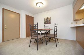 Princeton apartment for rent - Dining Area at Vail Estates Apartments 2100 S Richland Creek Dr, Princeton, IN 47670