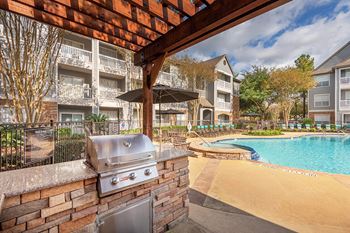 Lodge at cypresswood - picnic and grill areas