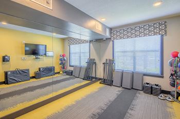 Wellbeats virtual fitness training studio