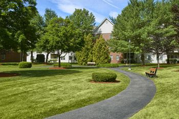 Hampshire green apartments - river and courtyard views in select units