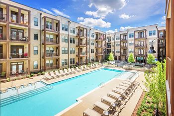 23Hundred at berry hill - oversized pool with aqua deck