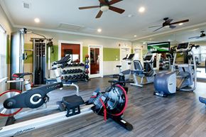 Hendersonville apartment for rent - Glenbrook Apartments 24/7 fitness center with state-of-the-art equipment