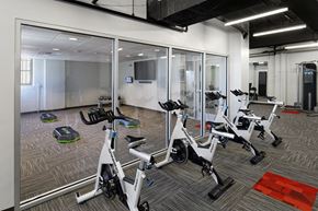 Kansas City apartment for rent - Quality Hill Towers - Spin room