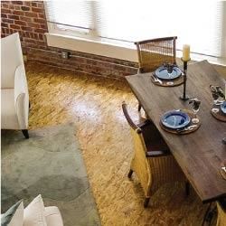 Emeryville apartment for rent - A dining room with a wooden table and chairs.